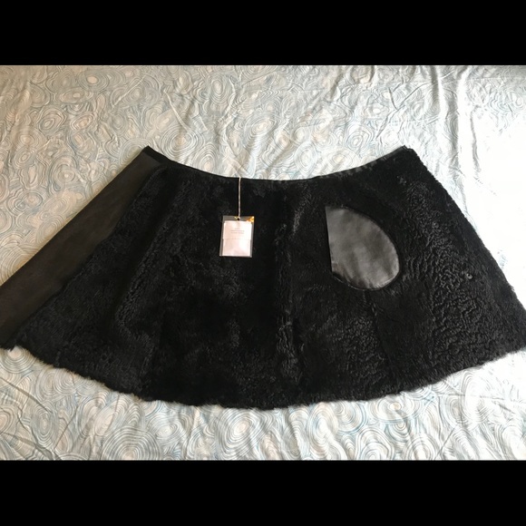 Acne leather and Icelandic shearling wrap skirt - Picture 3 of 5